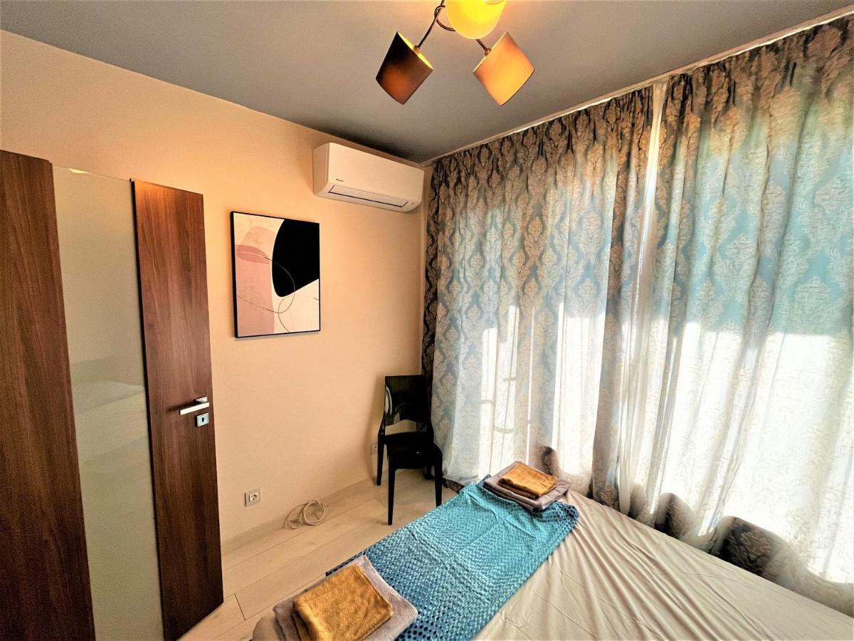 Botabara 312 Self Catering Beach Apartment Pomorie Exteriér fotografie