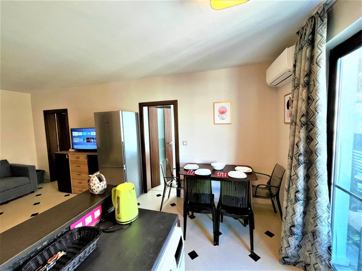 Botabara 312 Self Catering Beach Apartment Pomorie Exteriér fotografie